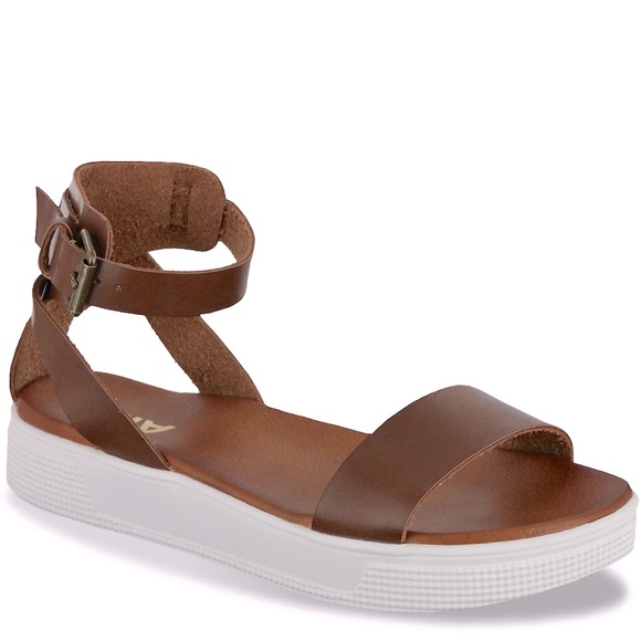 MIA Shoes - Mia Ellen Platform Sandals